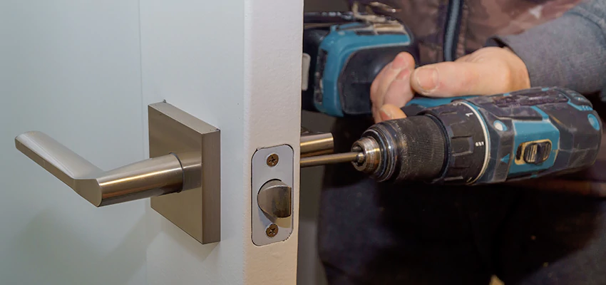 Broken Door Handle Lock Repair in Brawley, California