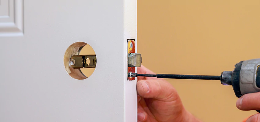Stuck Door Knobs Repair in Brawley, CA